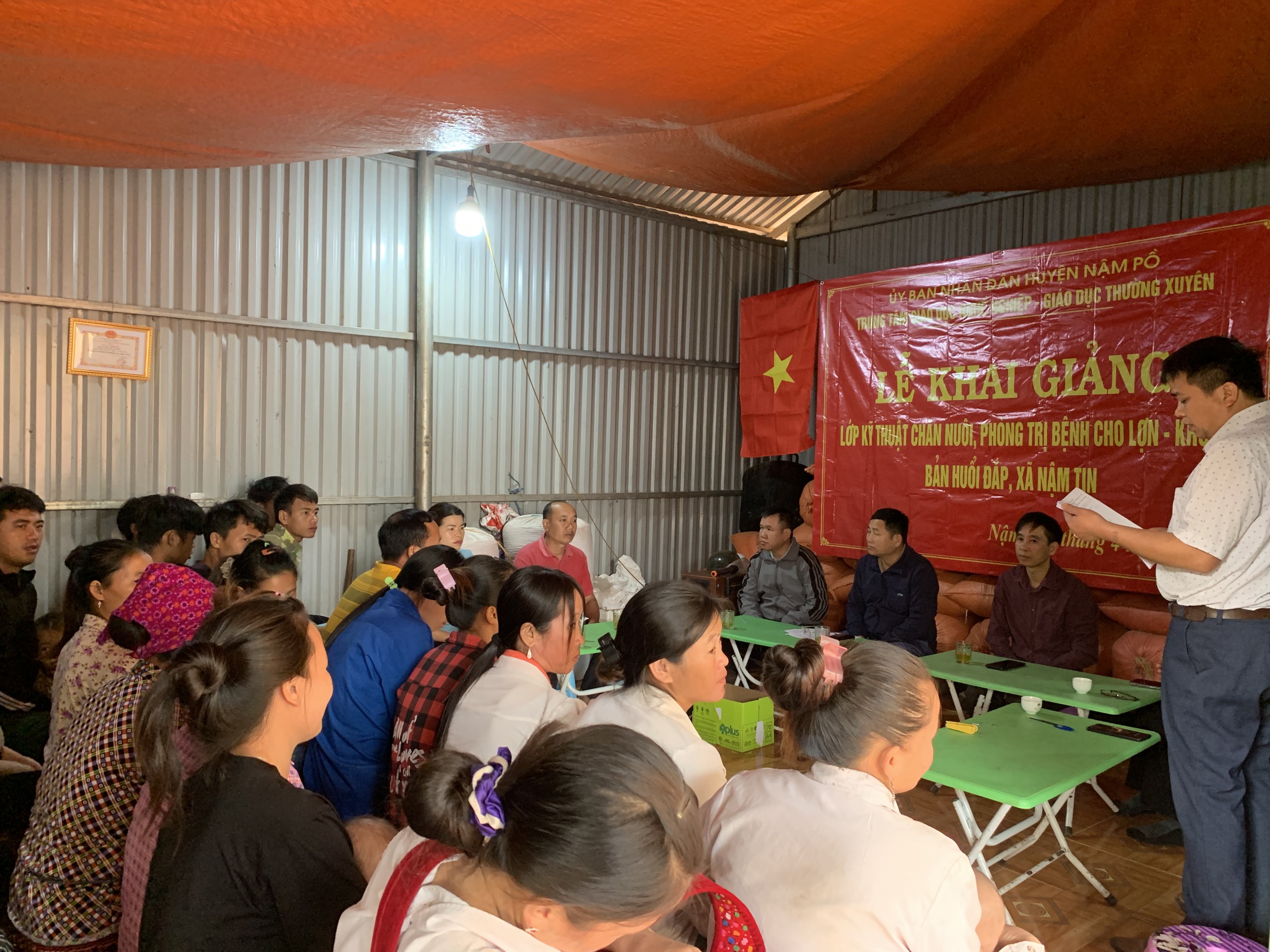 -nh-khai-gi-ng-l-p-o-t-o-ngh-2024-Hu-i-p-.jpg